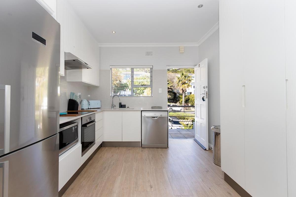 Stunning Sea View Apartment - Camps Bay Cape Town Luaran gambar