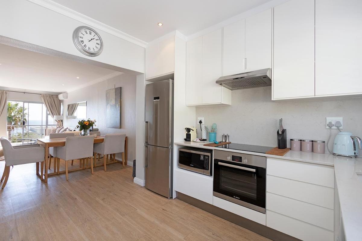 Stunning Sea View Apartment - Camps Bay Cape Town Luaran gambar